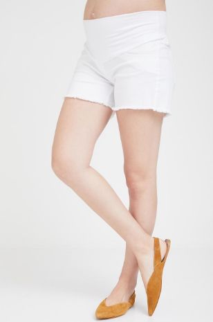 תמונה של שורטס הריון MAMA לבן