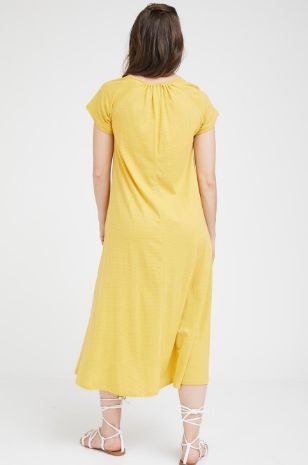 תמונה של שמלת הריון דריה צהובה פסים