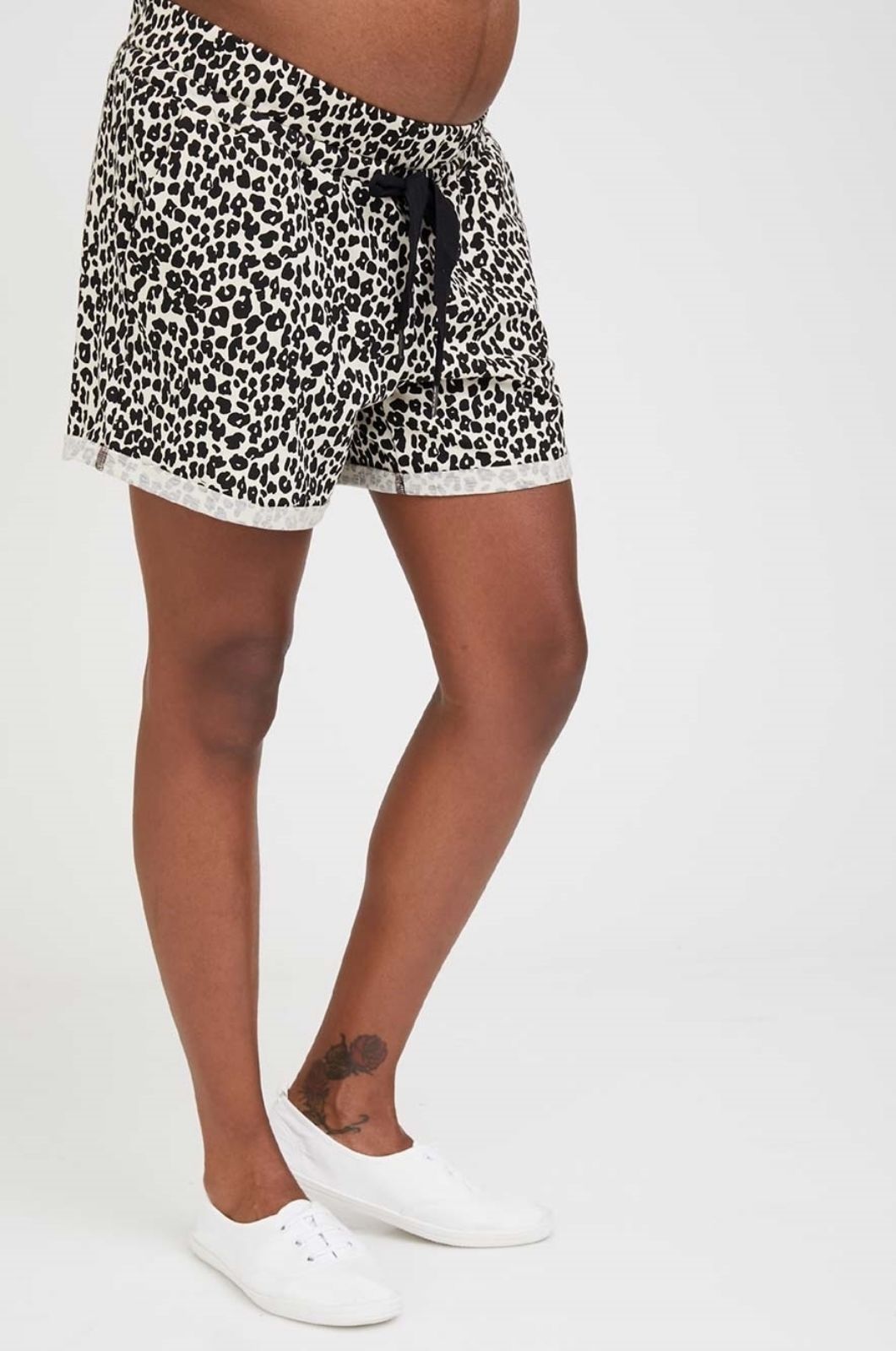 תמונה של שורטס הריון אנג'ל מנומר בז'