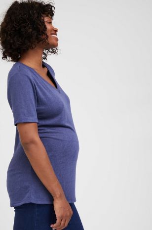 תמונה של חולצת הריון V דמוי פשתן ש.קצר כחולה