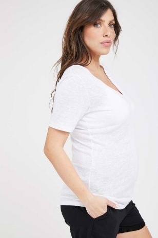 תמונה של חולצת הריון V דמוי פשתן ש.קצר לבנה