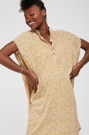 תמונה של שמלת הריון שירה הדפס חרדל