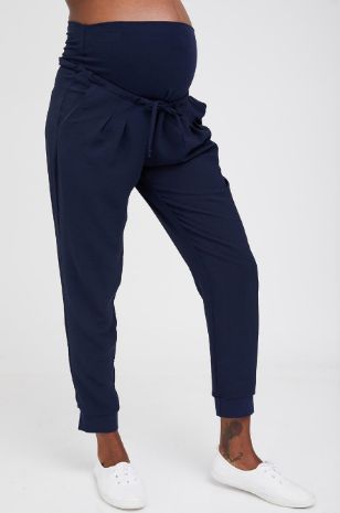 תמונה של מכנסי הריון קפלונים ומנג'ט נייבי