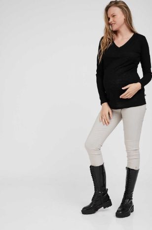 תמונה של חולצת הריון V דמוי פשתן ש.ארוך שחורה