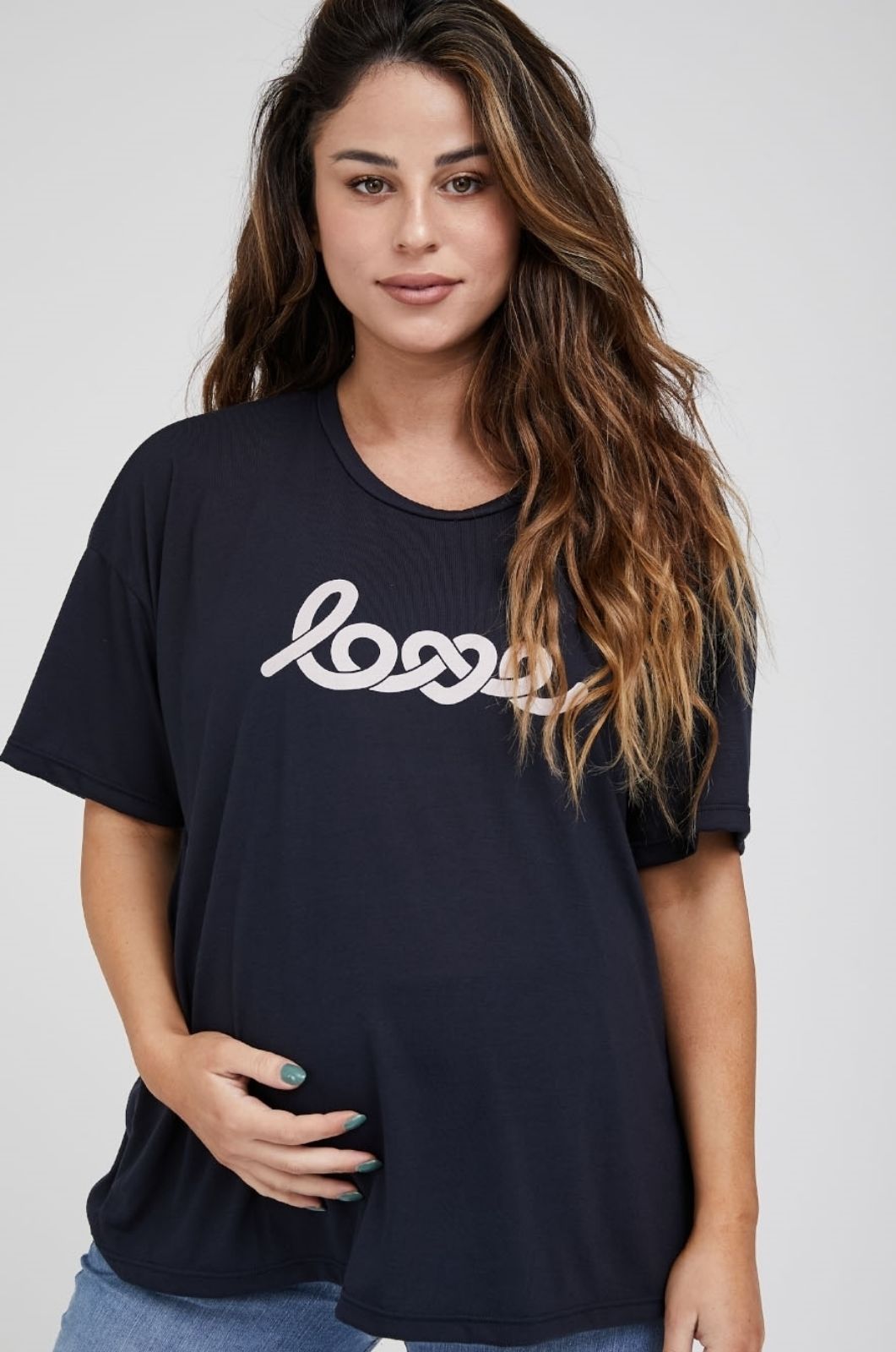 תמונה של טישרט הריון LOVE נייבי