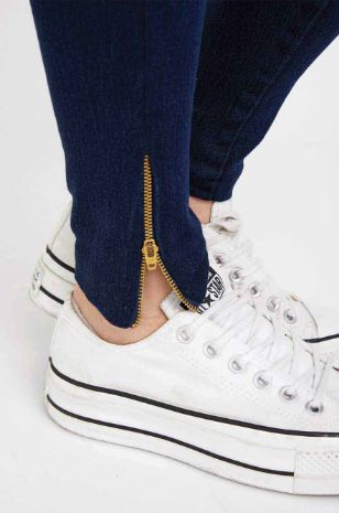 ג'ינס להריון אן כחול	