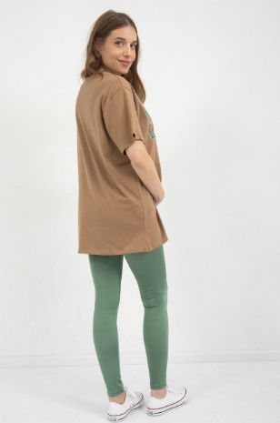 טי שירט MOMMY LEAGUE מוקה ירוק של אבישג ארבל