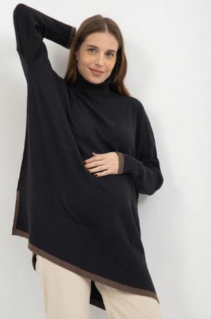 אישה לובשת סריג הריון סבינה נייבי של אבישג ארבל	