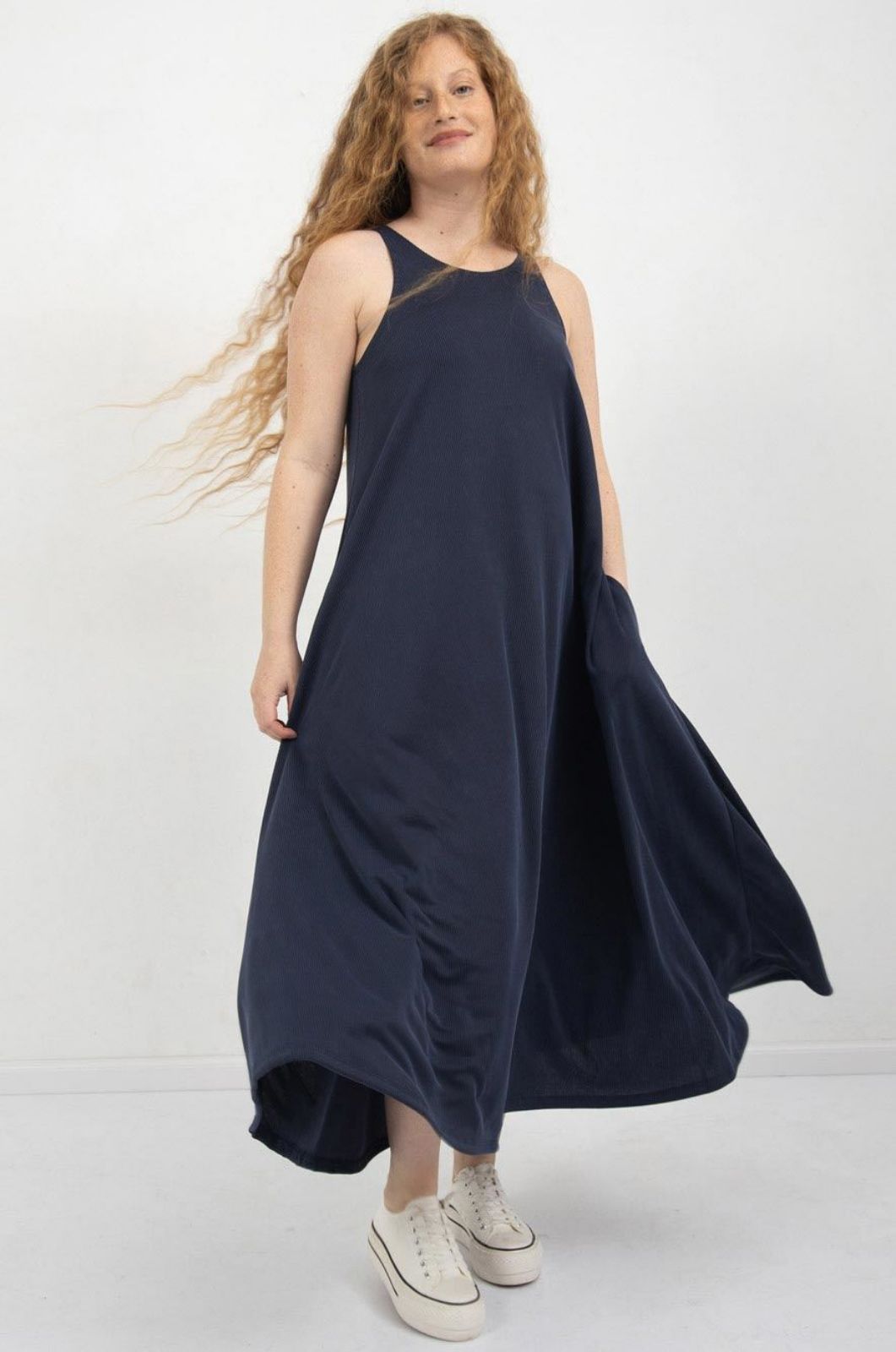 שמלת הריון אניה נייבי פס שחור