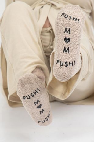 גרביים לחדר לידה טבעי	