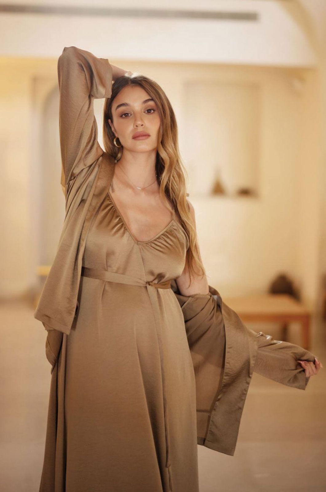 שמלת הילה להריון נחושת